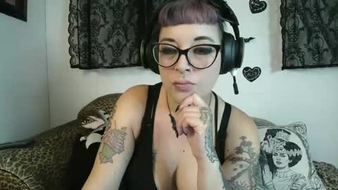 Snapshot of missy_dee chatting on June 2026 07:36:01 AM Missy Dee online show from June 2026 07:36:01 AM