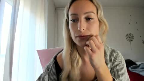 Snapshot of missy_matrix chatting on November 2025 10:05:01 AM Missy matrix online show from November 2025 10:05:01 AM