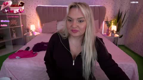 missyymarty online show from April 2026 02:37:02 PM