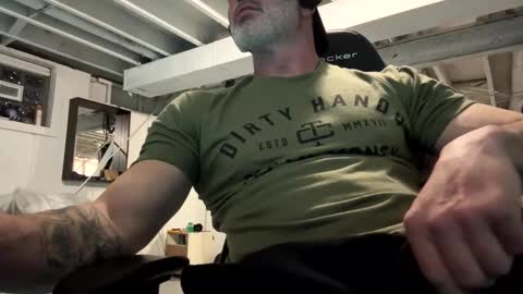 Snapshot of mister_bigg_dick chatting on March 2025 05:35:01 AM AJ online show from March 2025 05:35:01 AM