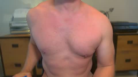 Snapshot of mister_dilf chatting on June 2026 02:10:02 PM MISTER DILF online show from June 2026 02:10:02 PM