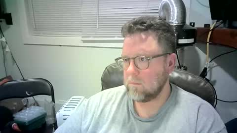 Snapshot of mister_happy567 chatting on January 2025 06:14:01 AM Mr. Happy online show from January 2025 06:14:01 AM