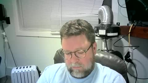 Snapshot of mister_happy567 chatting on January 2025 07:10:02 AM Mr. Happy online show from January 2025 07:10:02 AM