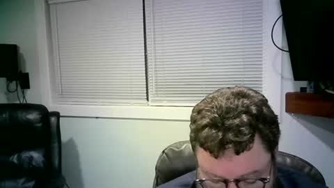 Snapshot of mister_happy567 chatting on February 2025 06:43:01 AM Mr. Happy online show from February 2025 06:43:01 AM