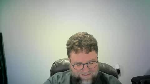 Snapshot of mister_happy567 chatting on November 2025 06:58:01 AM Mr. Happy online show from November 2025 06:58:01 AM