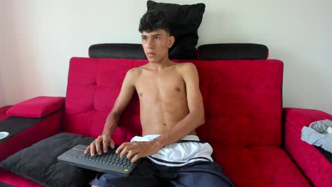 mister_jhonxxx online show from December 2024 12:45:02 PM