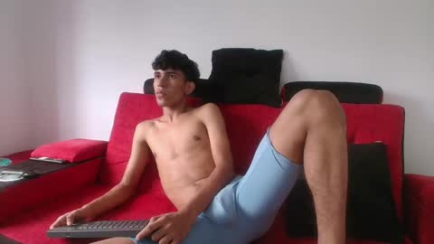 mister_jhonxxx online show from December 2024 10:12:01 PM