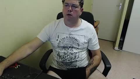 mistercoeur online show from December 2024 06:35:02 PM