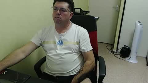 mistercoeur online show from October 2025 08:42:02 PM