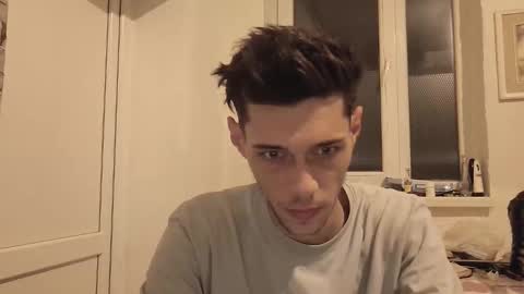 MisteriosoXragazzoX online show from November 2025 03:49:01 PM