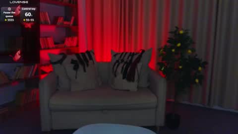 Marcelline online show from May 2026 01:55:01 AM