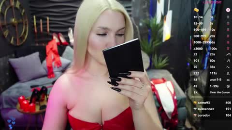 Snapshot of mistress_darsy chatting on February 2025 08:25:02 PM Darsy online show from February 2025 08:25:02 PM