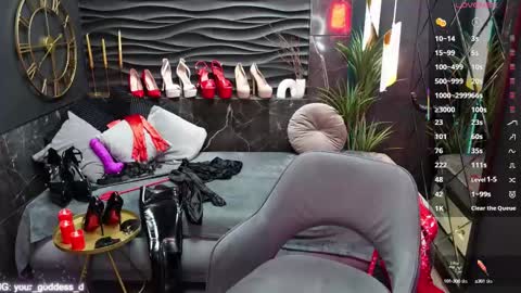 Snapshot of mistress_darsy chatting on March 2025 12:12:01 PM Darsy online show from March 2025 12:12:01 PM