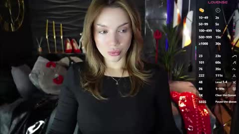 Snapshot of mistress_darsy chatting on September 2025 05:57:02 AM Darsy online show from September 2025 05:57:02 AM