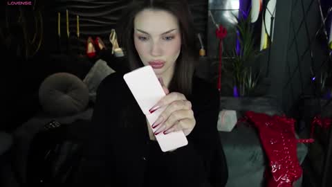 Snapshot of mistress_darsy chatting on December 2025 05:56:02 AM Darsy online show from December 2025 05:56:02 AM