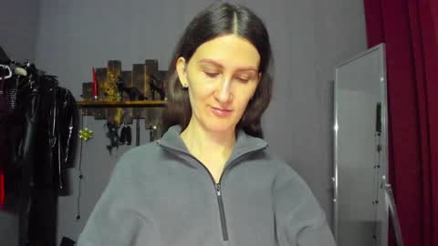 Snapshot of mistress_pamela_ chatting on January 2025 03:44:02 AM Mistress Pamela online show from January 2025 03:44:02 AM