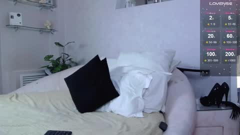 Snapshot of mistress_pamela_ chatting on March 2025 10:13:02 AM Mistress Pamela online show from March 2025 10:13:02 AM