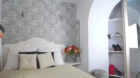 Snapshot of mistress_pamela_ chatting on November 2025 09:52:02 AM Mistress Pamela online show from November 2025 09:52:02 AM