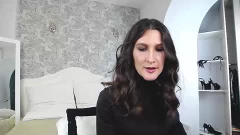 Snapshot of mistress_pamela_ chatting on November 2025 10:18:02 AM Mistress Pamela online show from November 2025 10:18:02 AM