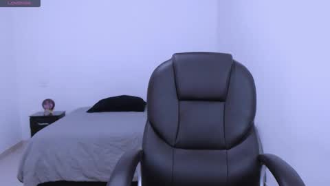 Snapshot of mistress_zafirah chatting on February 2026 12:25:02 AM Mistress online show from February 2026 12:25:02 AM