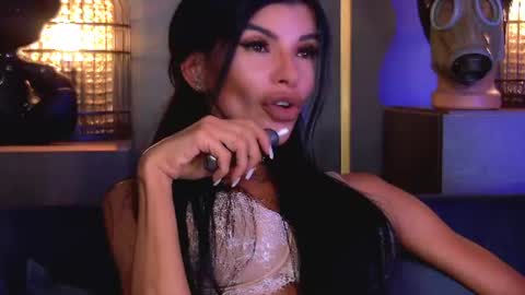 Elenia online show from July 2026 12:03:02 PM