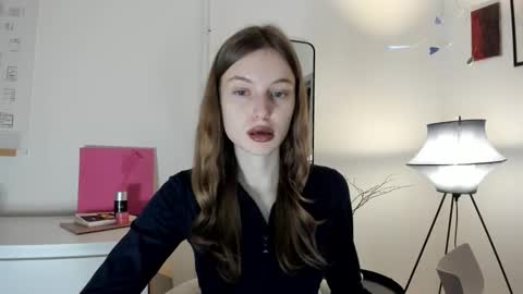 Snapshot of mistresselizy chatting on November 2025 01:00:02 PM mistresselizy online show from November 2025 01:00:02 PM