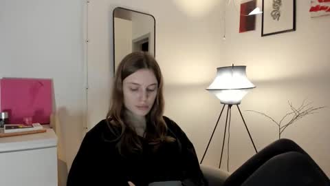 Snapshot of mistresselizy chatting on November 2025 10:21:01 PM mistresselizy online show from November 2025 10:21:01 PM