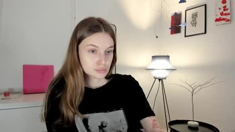 Snapshot of mistresselizy chatting on November 2025 03:43:02 PM mistresselizy online show from November 2025 03:43:02 PM