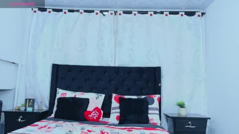 mistresskattia online show from September 2025 01:05:02 AM