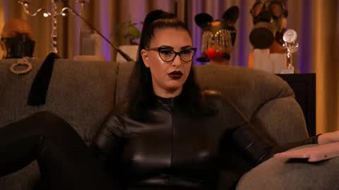 Mistress Kelly online show from November 2025 12:20:02 AM