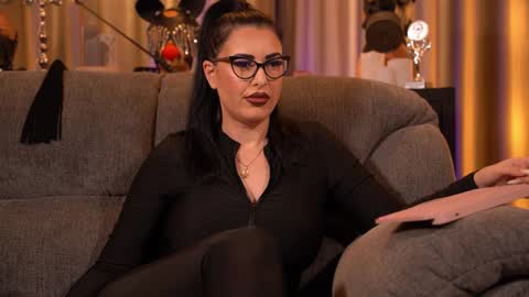 Mistress Kelly online show from January 2026 08:17:01 AM