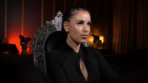 Snapshot of mistresskellykent chatting on July 2026 09:41:02 PM Mistress Kelly online show from July 2026 09:41:02 PM