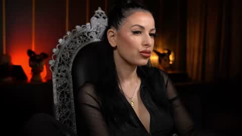 Snapshot of mistresskellykent chatting on July 2026 09:36:01 PM Mistress Kelly online show from July 2026 09:36:01 PM