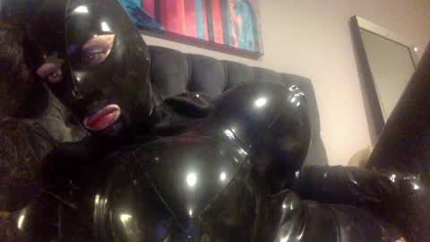 Snapshot of mistresslatexxx chatting on May 2026 08:42:01 AM Bianca online show from May 2026 08:42:01 AM