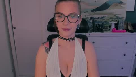 Snapshot of mistresssandy chatting on November 2025 04:51:01 PM SANDY online show from November 2025 04:51:01 PM