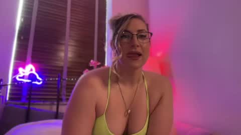 Miss X online show from August 2026 12:40:01 PM