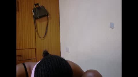 Snapshot of misty_shee chatting on September 2025 10:54:01 PM misty_shee online show from September 2025 10:54:01 PM