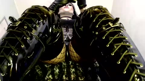 Snapshot of mistynox chatting on February 2025 03:52:01 AM Mistress MISTY online show from February 2025 03:52:01 AM