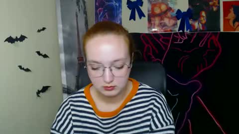 Snapshot of mistyrosee chatting on April 2026 06:41:02 AM Aria online show from April 2026 06:41:02 AM