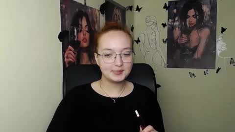 Snapshot of mistyrosee chatting on May 2026 06:21:02 AM Aria online show from May 2026 06:21:02 AM