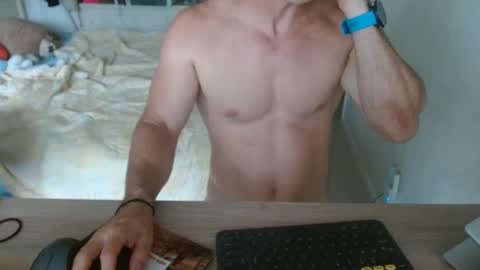 Snapshot of mitcheli chatting on September 2025 07:35:01 PM Onlyfans  online show from September 2025 07:35:01 PM