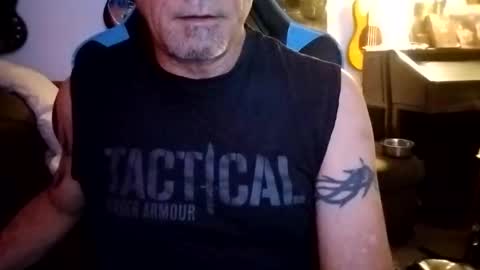 Snapshot of mitchnails69 chatting on November 2025 09:13:02 AM BobbyMitchGa online show from November 2025 09:13:02 AM