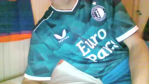 mitta93 online show from December 2024 06:42:02 PM