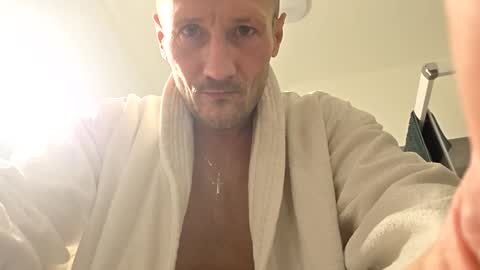 Snapshot of mitzio114 chatting on December 2025 03:13:02 AM mitzio114 online show from December 2025 03:13:02 AM