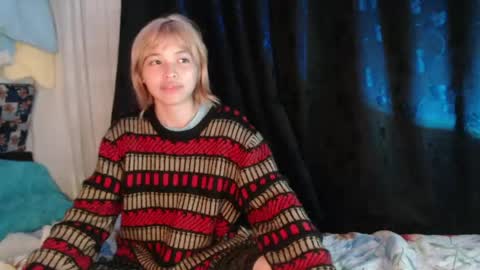 Snapshot of mixipeach chatting on June 2026 02:13:01 AM Naomi and Nekorii online show from June 2026 02:13:01 AM