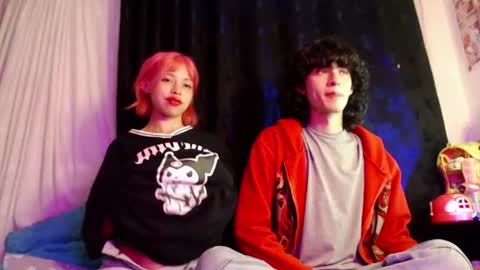 Snapshot of mixipeach chatting on June 2026 06:22:02 AM Naomi and Nekorii online show from June 2026 06:22:02 AM