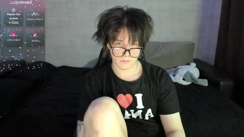 Snapshot of miya_chinen chatting on January 2025 06:46:01 PM Miya online show from January 2025 06:46:01 PM