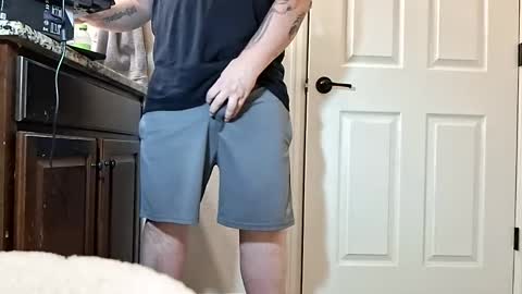 hoodyhoo online show from February 2026 07:36:02 AM