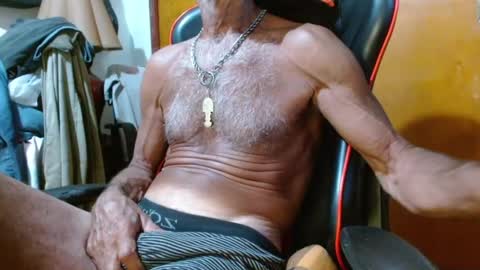 Mario jose online show from January 2025 05:42:02 AM