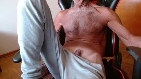 Mario jose online show from April 2026 01:27:01 PM